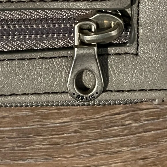 Relic wallet/wristlet - Picture 7 of 10